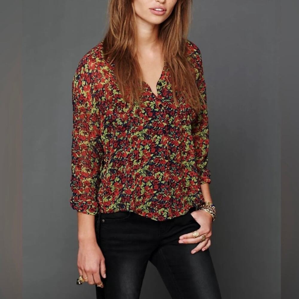 FREE PEOPLE Easy Rider Sheer Floral Print Button Up Womens XS Roll Tab Sleeve
